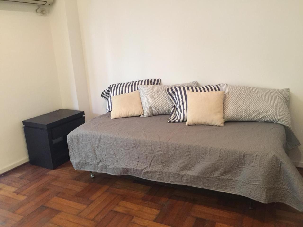 Incredible Apart Rodriguez Pena Buenos Aires Luaran gambar